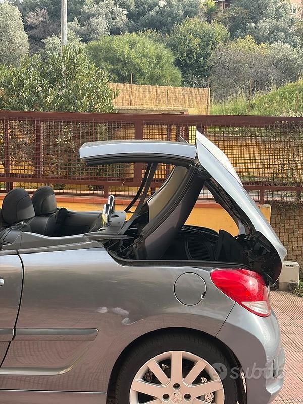 Usata Peugeot 207 CC 110 CV (80 kW) 2007 Grigio Cabrio