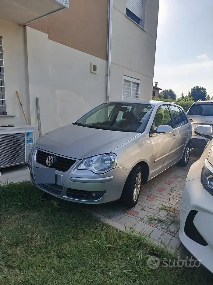 Usata VW Polo 75 CV (55 kW) 2008 Grigio Utilitaria