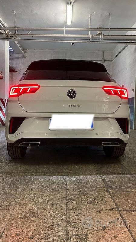 Usata VW T-Roc R-line 116 CV (85 kW) 2024 Bianco SUV