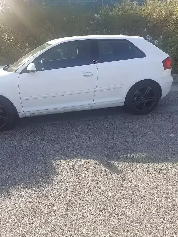 Usata Audi A3 Attraction 105 CV (77 kW) 2011 Bianco Utilitaria