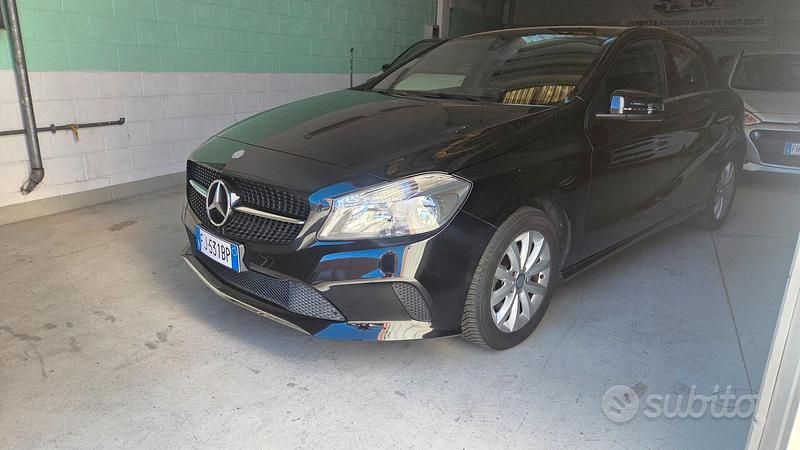 Usata Mercedes A160 Executive 102 CV (75 kW) 2017 Nero Berlina