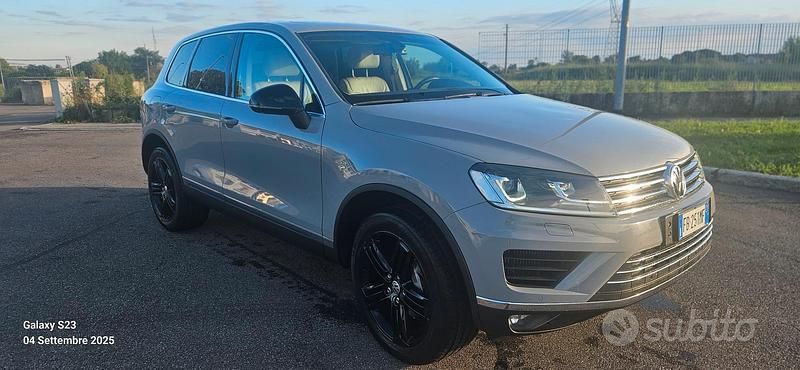 Usata VW Touareg 204 CV (150 kW) 2015 Grigio SUV