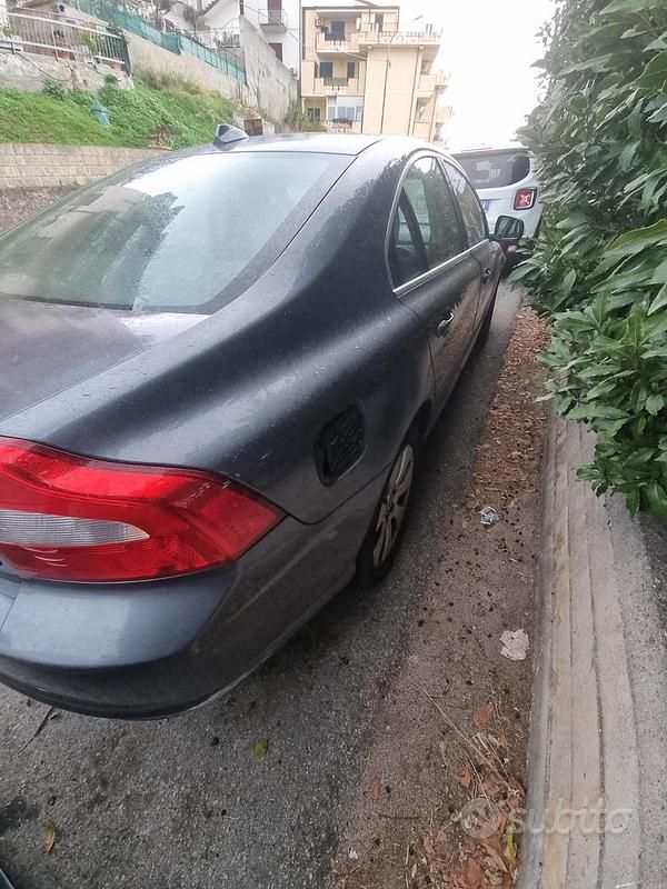 Usata Volvo S80 136 CV (100 kW) 2009 Grigio Berlina