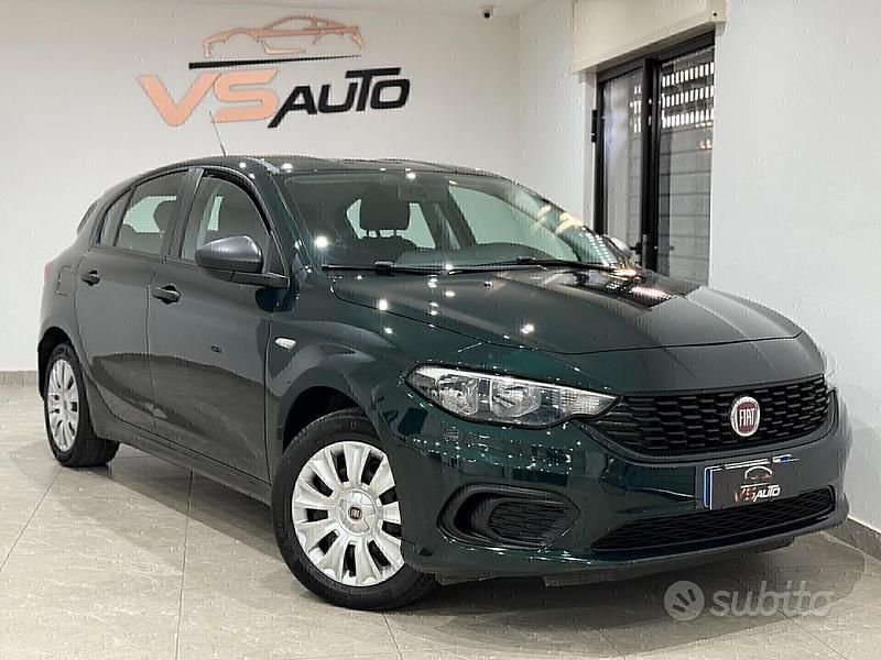 Verde Usata 2019 Fiat Tipo Business Tre volumi | 8999 € (Buon prezzo) - Immagine 1/4