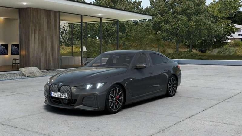 Nuova BMW i4 M Sport 294 kW (401 CV) 2026 Dravit grey metallizzato Berlina