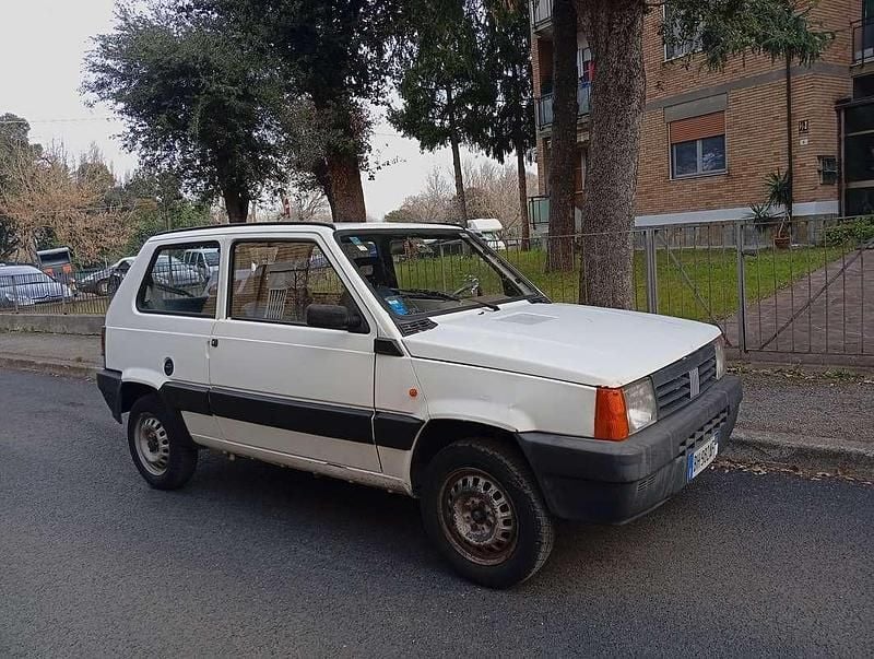Usata Fiat Panda Young 39 CV (28 kW) 1999 Bianco Berlina