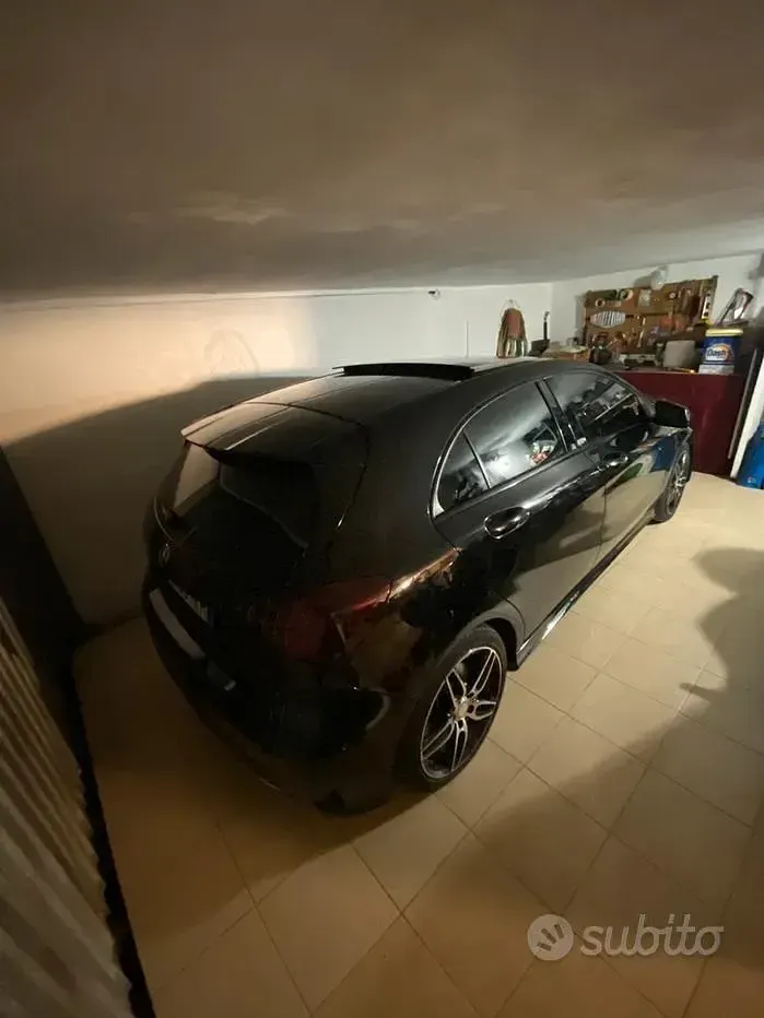 Usata Mercedes A220 170 CV (125 kW) 2016 Nero Utilitaria