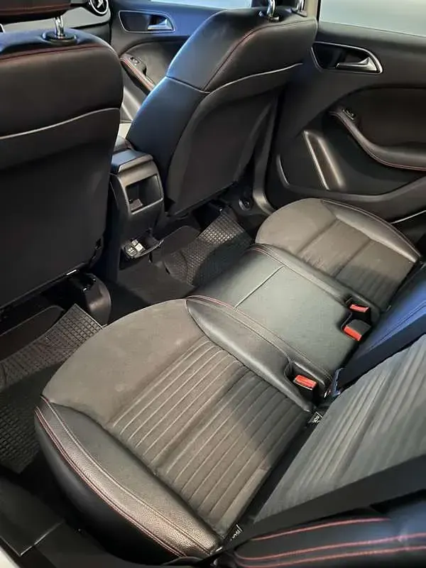 Usata Mercedes B180 Premium 109 CV (80 kW) 2016 Bianco Utilitaria