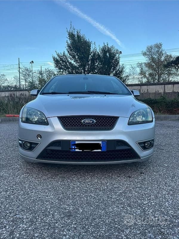 Usata Ford Focus ST 225 CV (165 kW) 2007 Grigio Coupé