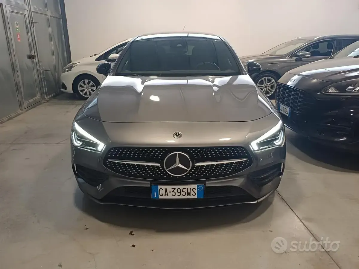 Usata Mercedes CLA200 Premium 150 CV (110 kW) 2021 Grigio Coupé