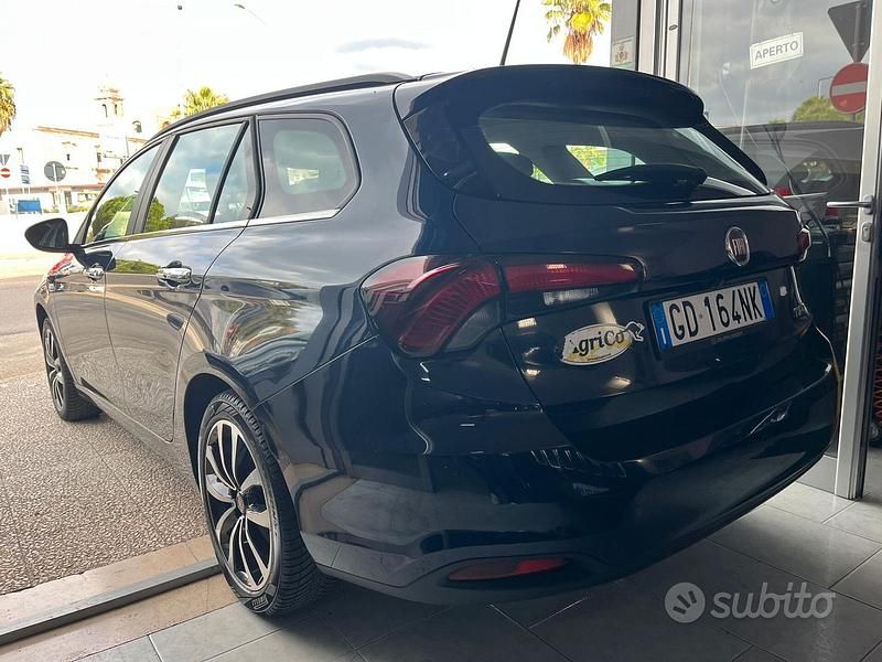Usata Fiat Tipo Lounge 120 CV (88 kW) 2021 Blu Station wagon