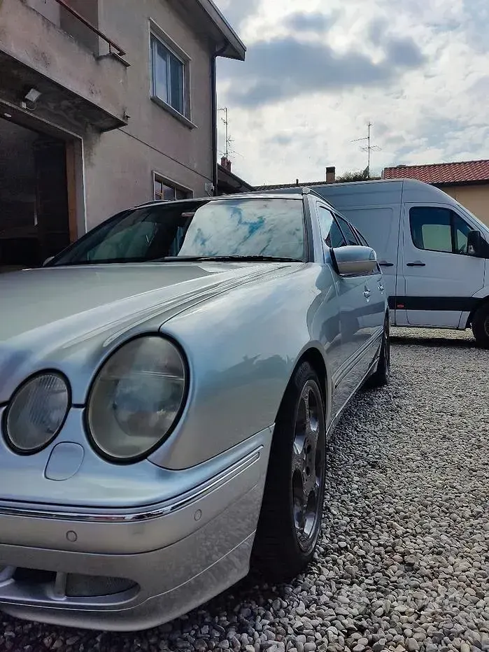 Usata Mercedes E430 Edition 279 CV (205 kW) 2001 Berlina