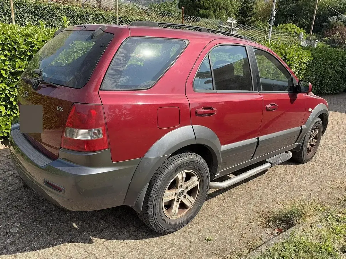 Usata Kia Sorento 140 CV (102 kW) 2003 Rosso SUV