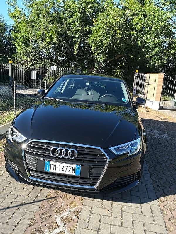 Usata Audi A3 Ambiente 110 CV (80 kW) 2018 Nero Berlina