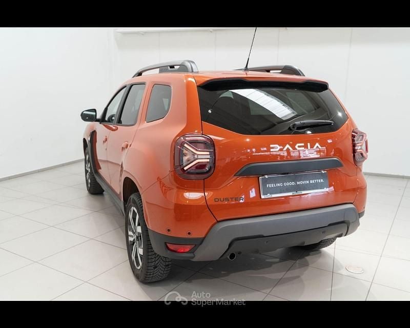 Usata Dacia Duster Journey 101 CV (74 kW) 2023 Arancione SUV