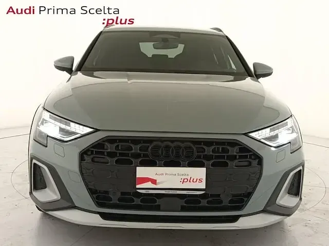 Nuova Audi A3 Comfort 150 CV (110 kW) 2026 Grigio freccia perla