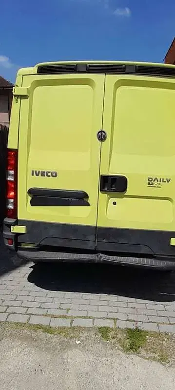Usata Iveco Daily 2009 Giallo Furgone