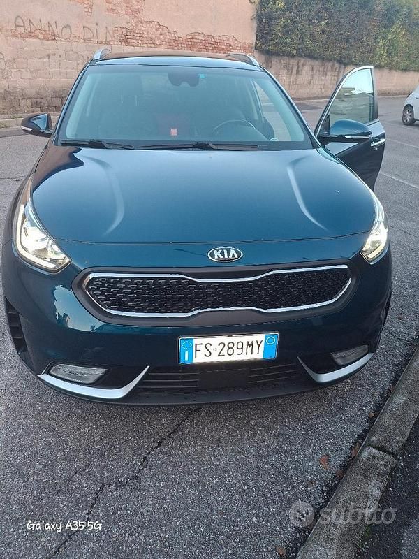 Blu/azzurro Usata 2018 Kia Niro SUV | 14.000 € (Buon prezzo) - Immagine 1/4