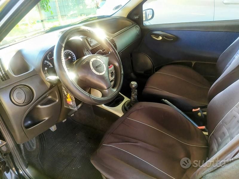 Usata Fiat Punto 80 CV (58 kW) 2000 Nero Utilitaria
