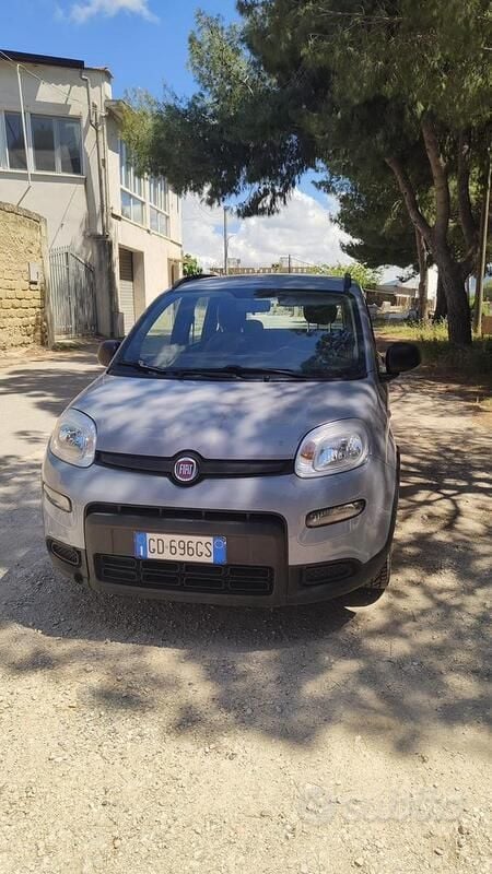 Usata Fiat Panda Connect 70 CV (51 kW) 2021 Blu Utilitaria