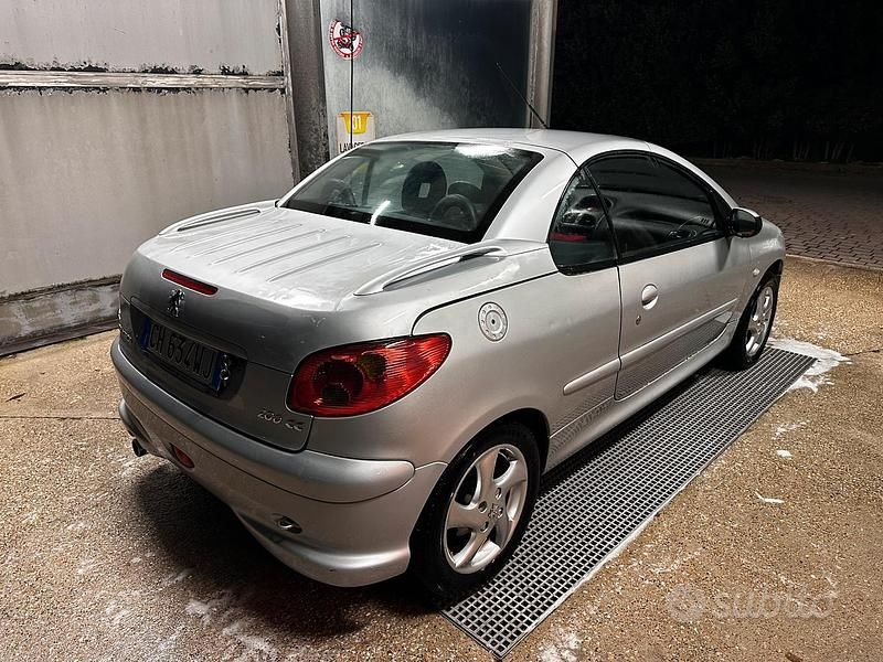 Usata Peugeot 206 80 CV (58 kW) 2001 Grigio Cabrio
