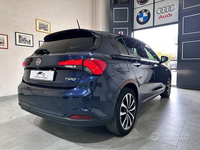 Usata Fiat Tipo Lounge 120 CV (88 kW) 2017 Blu Berlina