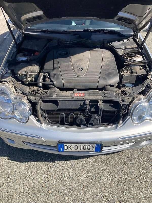 Usata Mercedes C220 AMG 150 CV (110 kW) 2007 Argento Station wagon