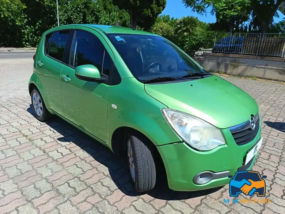 Usata Opel Agila Enjoy 68 CV (50 kW) 2009 Verde Utilitaria