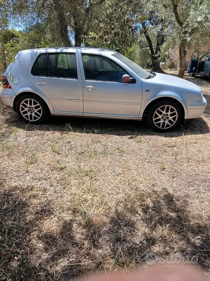 Usata VW Golf IV 110 CV (80 kW) 2001 Grigio Berlina