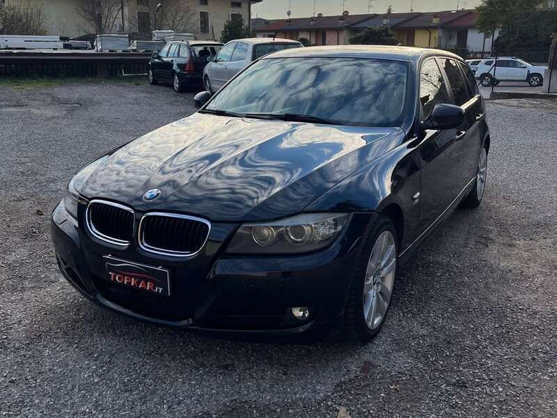 Nero Usata 2011 BMW 320 M Sport Coupé | 9990 € (Cara) - Immagine 1/4