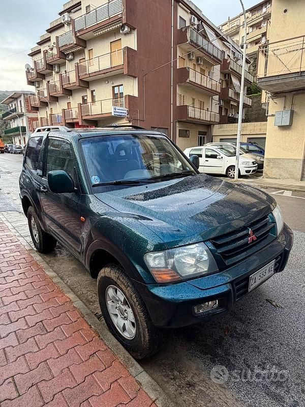 Usata Mitsubishi Pajero 2001 SUV