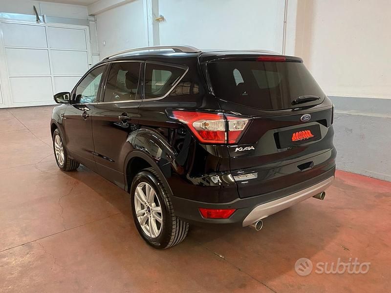 Nero Usata 2019 Ford Kuga Business Edition SUV | 14.500 € (Super prezzo) - Immagine 1/4