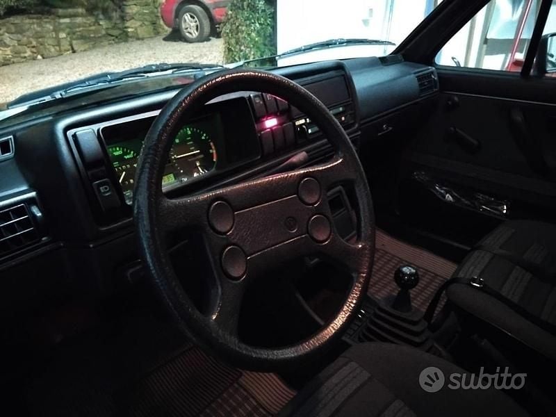 Usata VW Golf II GTD 69 CV (50 kW) 1985 Utilitaria