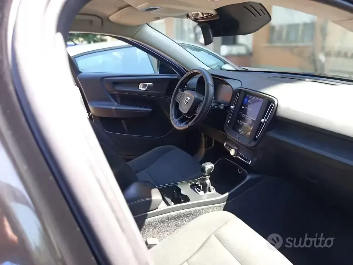 Usata Volvo XC40 150 CV (110 kW) 2019 Nero SUV