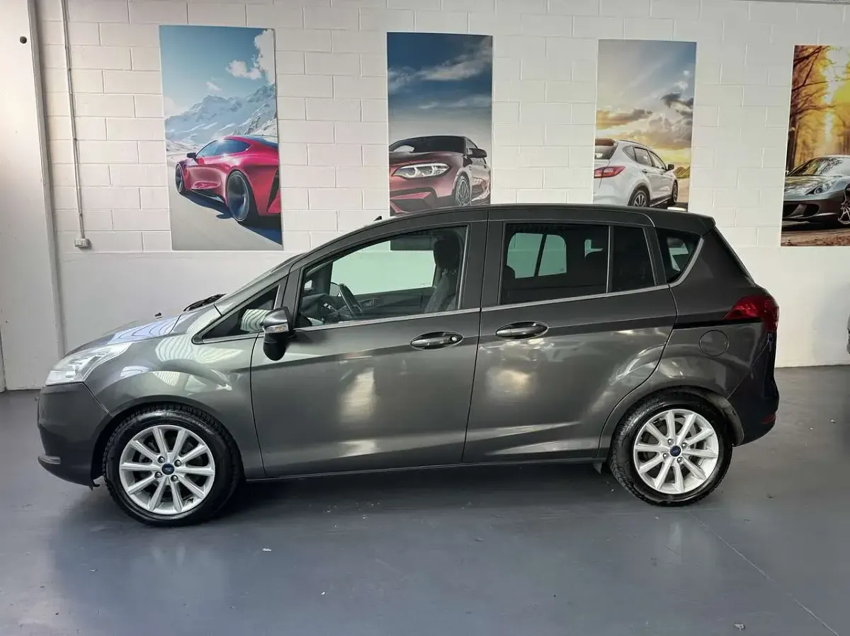 Usata Ford B-MAX Business Edition 95 CV (69 kW) 2016 Grigio Monovolume