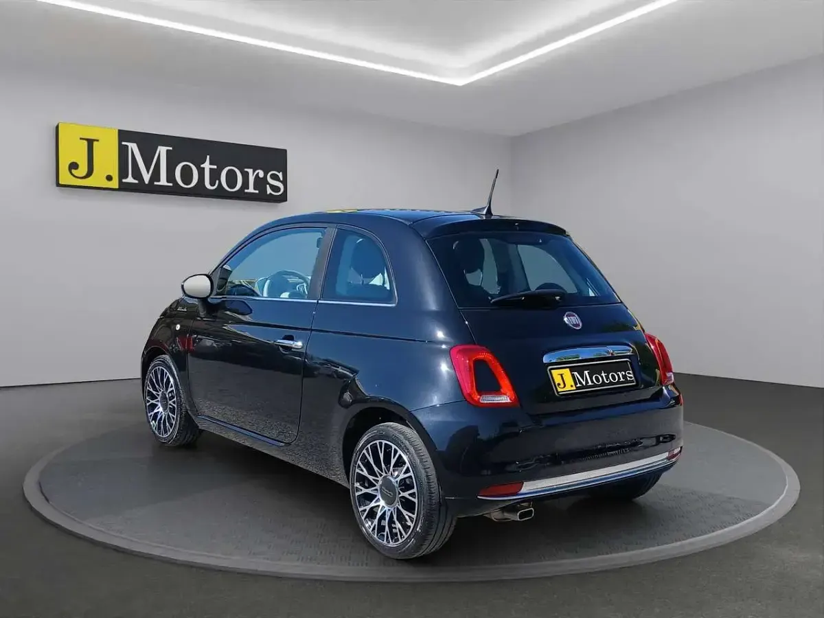 Usata Fiat 500 Dolcevita 69 CV (50 kW) 2021 Metallizzato Utilitaria