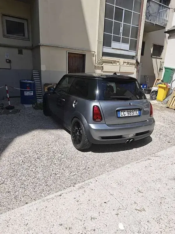 Usata Mini Cooper S 163 CV (119 kW) 2003 Grigio Utilitaria