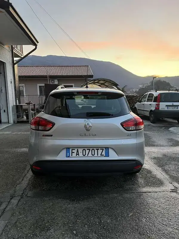 Usata Renault Clio 75 CV (55 kW) 2015 Grigio Station wagon