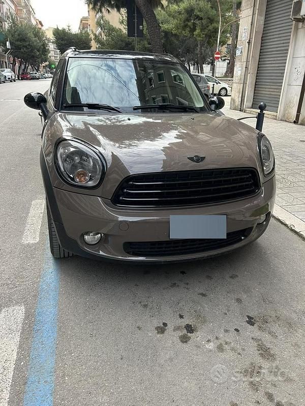 Usata Mini Cooper Countryman 2011 Marrone SUV