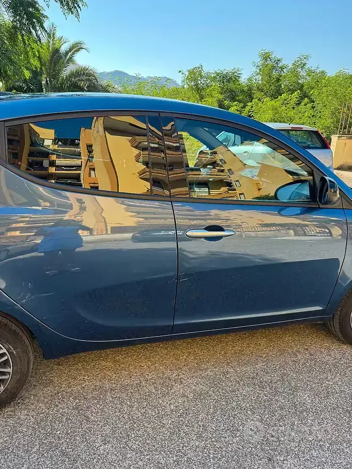 Usata Lancia Ypsilon 69 CV (50 kW) 2023 Utilitaria