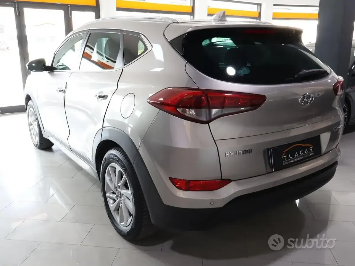 Usata Hyundai Tucson Xpossible 141 CV (103 kW) 2017 Beige SUV