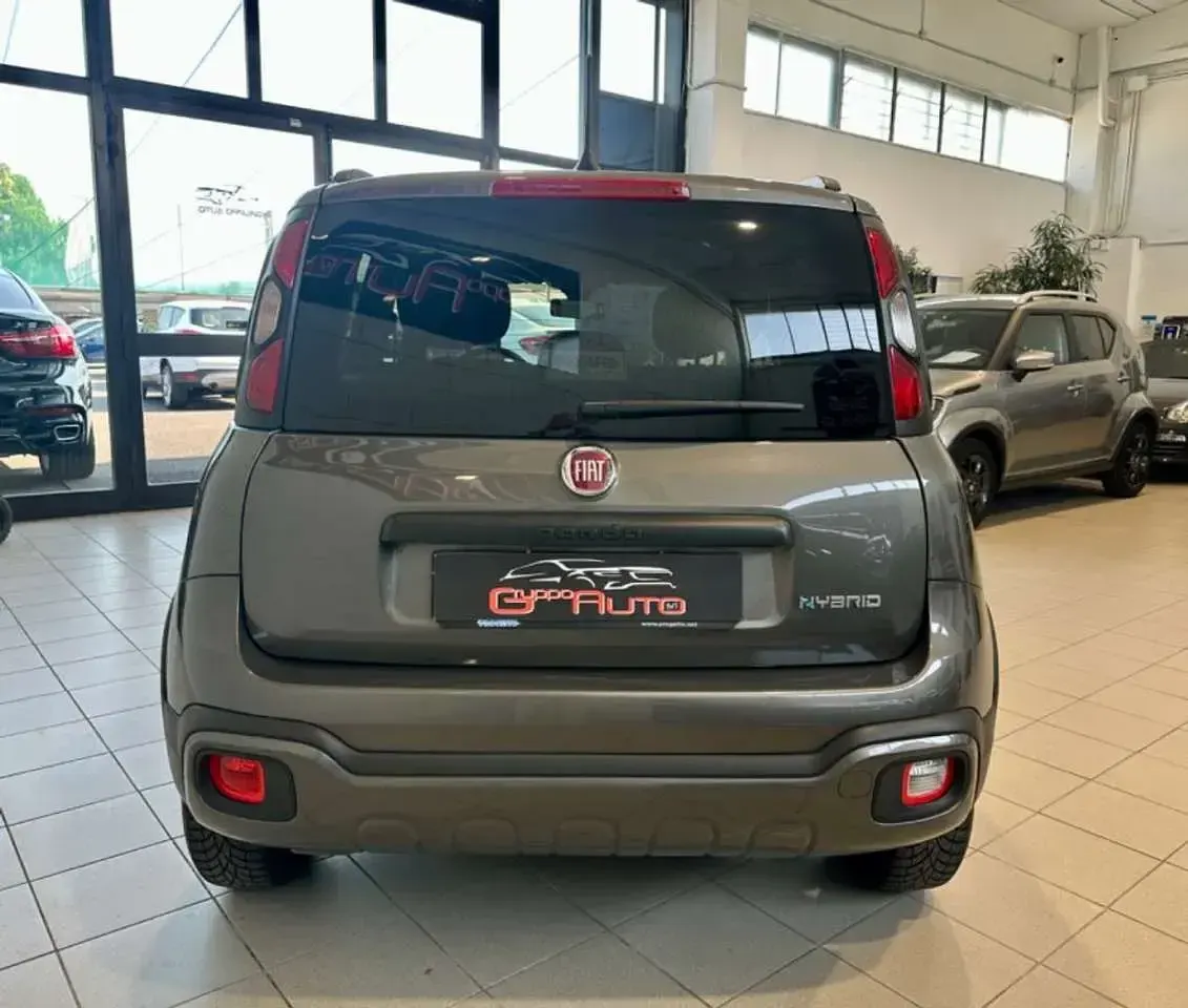Usata Fiat Panda Cross S 69 CV (50 kW) 2023 Grigio scuro Utilitaria