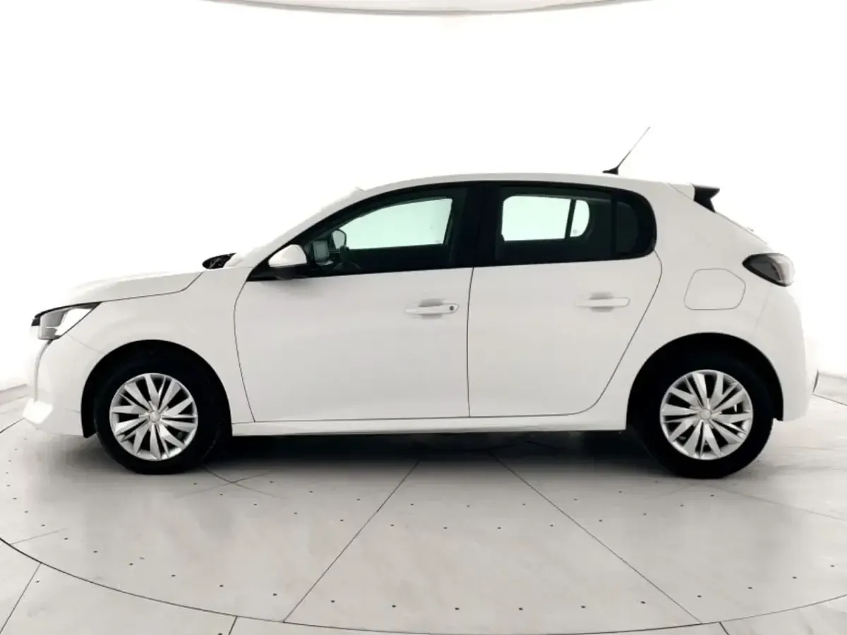 Usata Peugeot 208 Active 102 CV (75 kW) 2021 Bianco Utilitaria