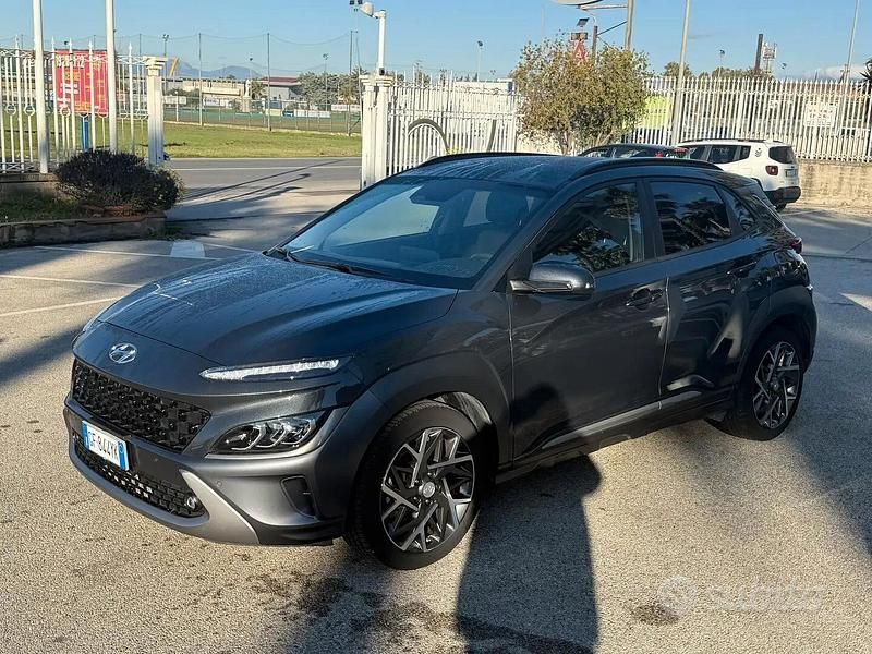 Usata Hyundai Kona 105 CV (77 kW) 2021 Grigio SUV