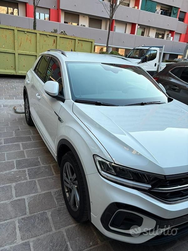 Usata VW T-Roc R-line 115 CV (84 kW) 2024 SUV