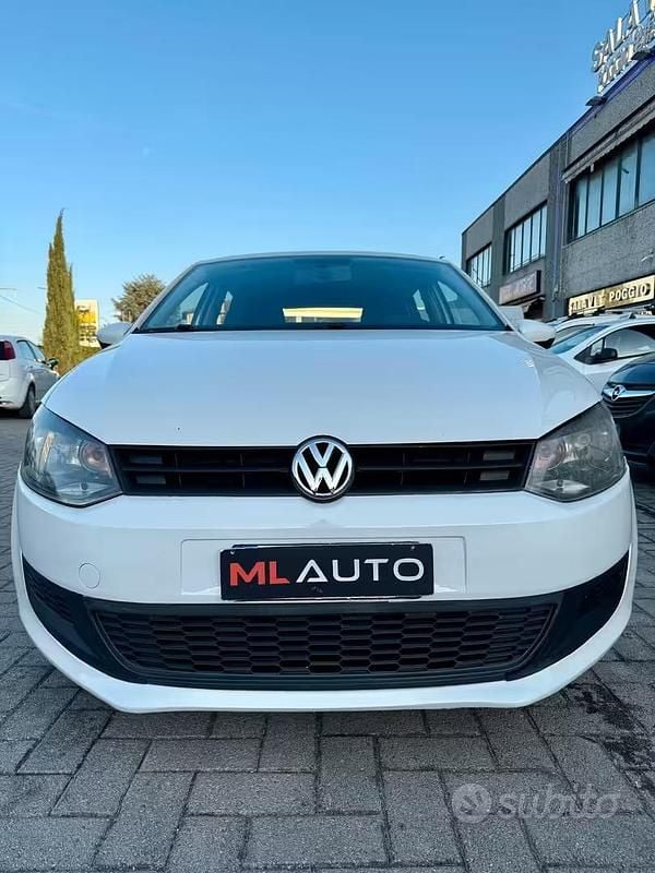 Usata VW Polo Comfortline 70 CV (51 kW) 2011 Bianco Utilitaria