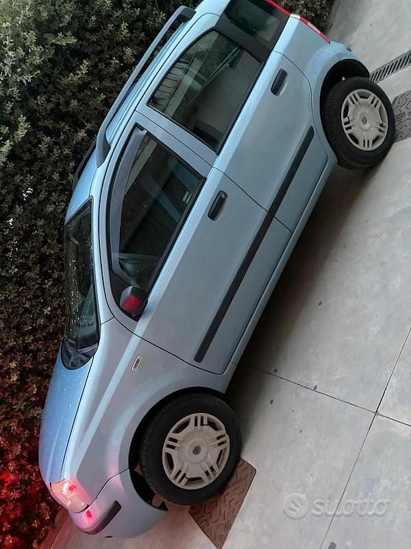 Usata Fiat Panda 77 CV (56 kW) 2008 Blu Utilitaria
