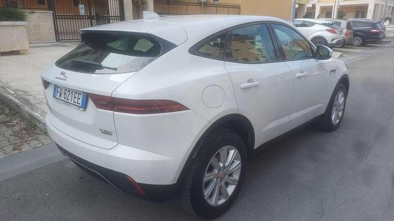 Usata Jaguar E-Pace R-Dynamic 150 CV (110 kW) 2019 Bianco SUV