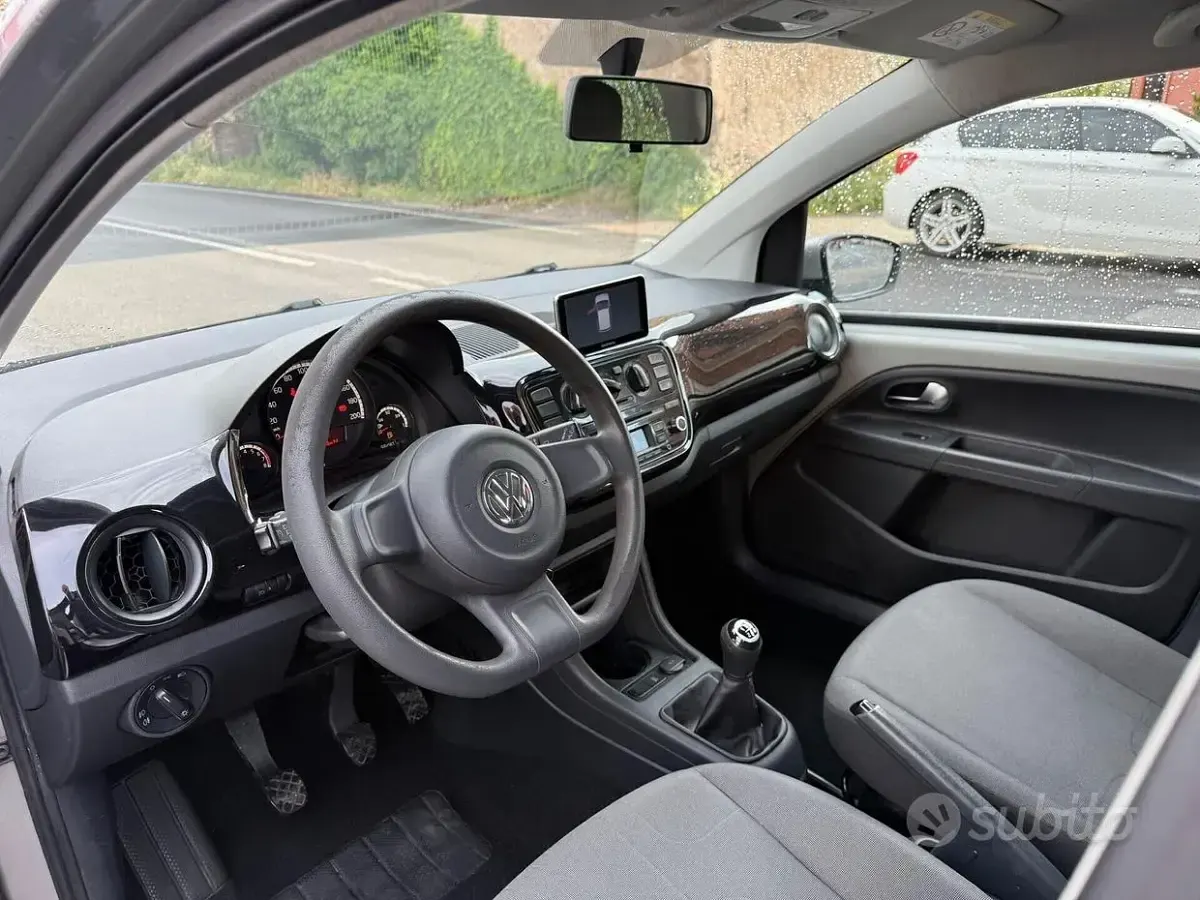 Usata VW up! 60 CV (44 kW) 2016 Grigio Utilitaria