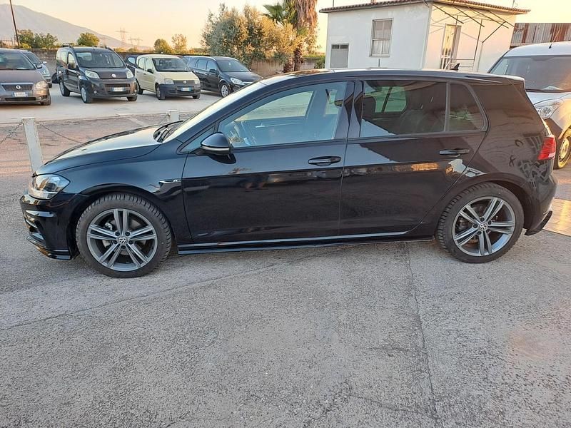 Usata VW Golf VII R-line 149 CV (109 kW) 2020 Nero Berlina
